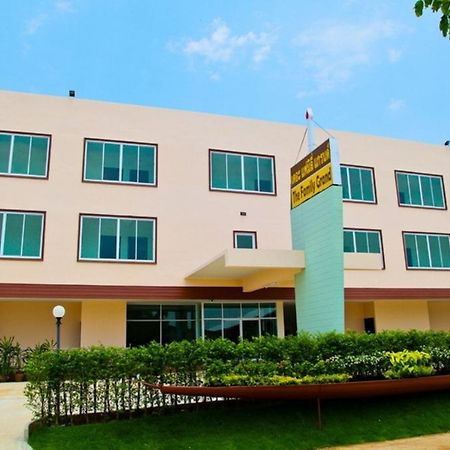 The Family Grand Hotel Udon Thani Exterior foto