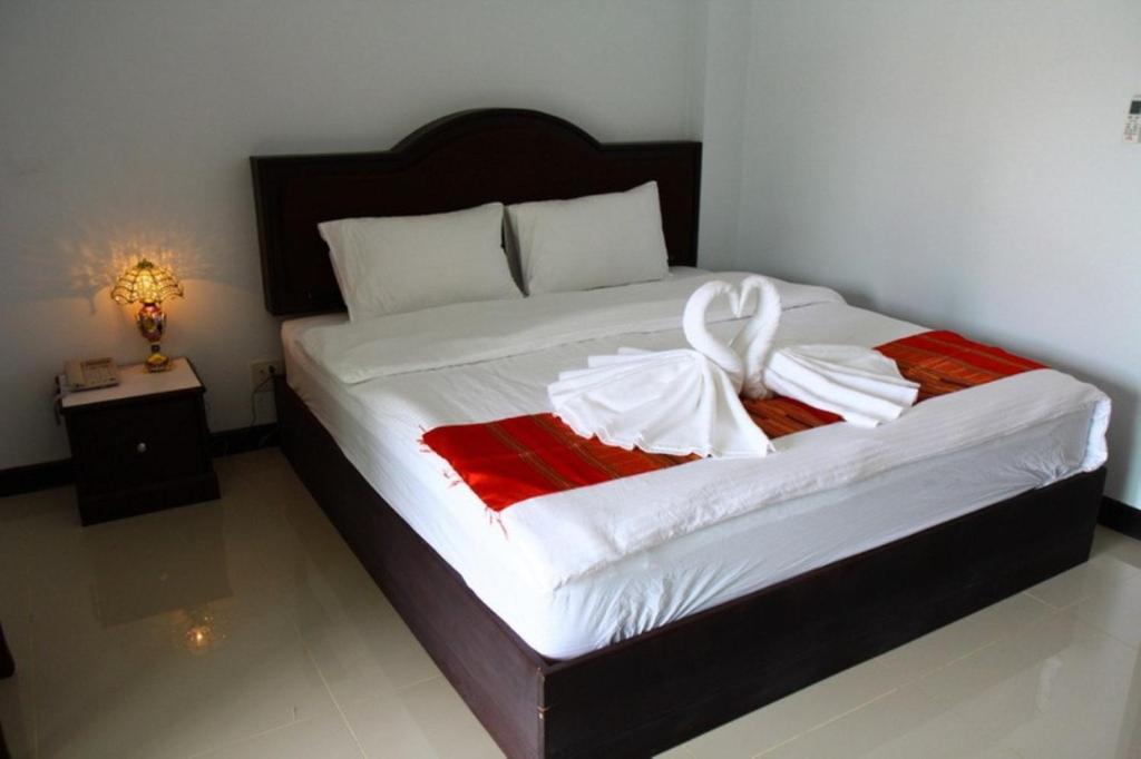 The Family Grand Hotel Udon Thani Quarto foto