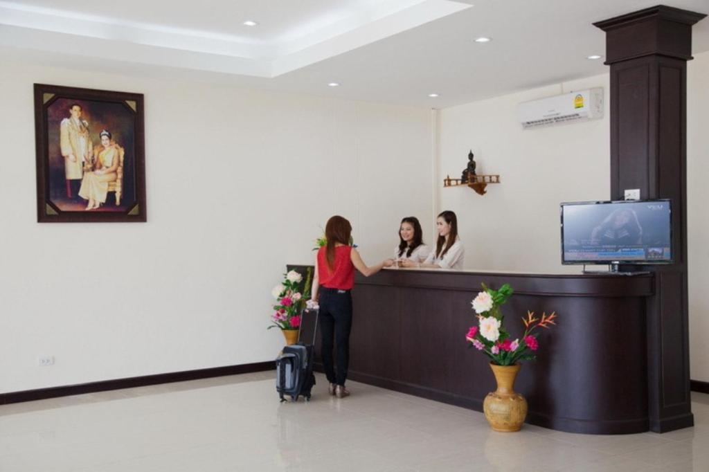 The Family Grand Hotel Udon Thani Exterior foto